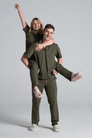 Spodnie medyczne proste męskie - Sokrates - Tuscan moss - KangooSoft Premium