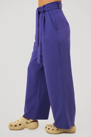 Spodnie medyczne damskie z szeroką nogawką - Lucy - Atomic berry - KangooSoft