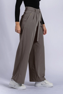 Spodnie medyczne damskie z szeroką nogawką - Lucy - Cocoa brown - KangooSoft