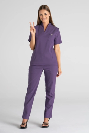 Elegancka bluza medyczna damska ze stójką May - Amethyst - Kangoomed by Emily