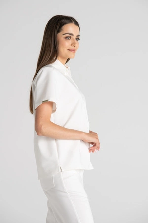 Elegancka koszula medyczna damska Rebecca - Feather white - Kangoomed by Emily