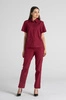 Eleganckie spodnie medyczne damskie z rozcięciem - Esther - Maroon - Kangoomed by Emily
