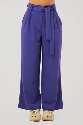 Spodnie medyczne damskie z szeroką nogawką - Lucy - Atomic berry - KangooSoft