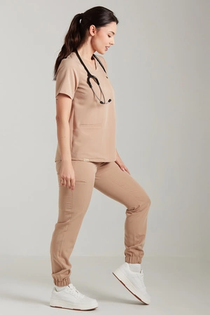 Spodnie medyczne joggery damskie - Merit - Cappuccino