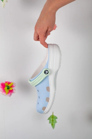 Crocs Retro Sport Classic Clog - Blue frost