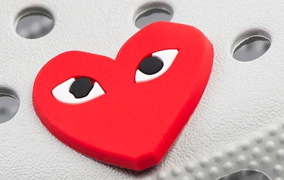 Crocs charm - Heart with eyes