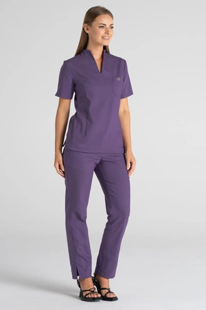 Elegancka bluza medyczna damska ze stójką May - Amethyst - Kangoomed by Emily