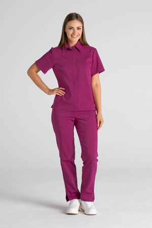 Elegancka koszula medyczna damska Rebecca - Deep fuchsia - Kangoomed by Emily