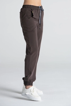 Spodnie medyczne joggery damskie - Merit - Chocolate chip - KangooSoft Premium